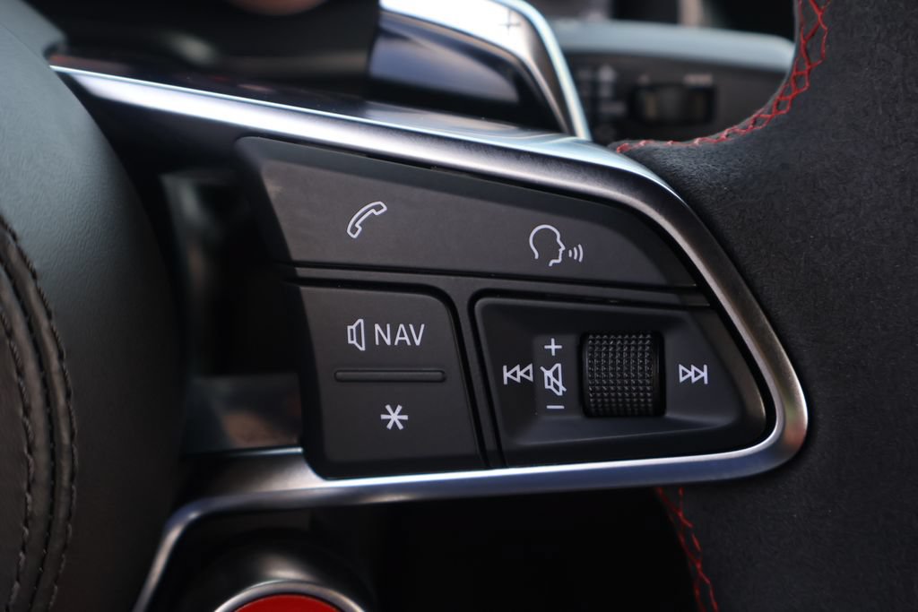 Used 2021 Audi R8 V10 RWD image 18