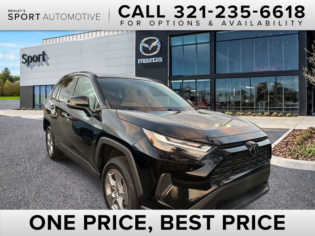 Used 2022 Toyota RAV4 XLE image 1
