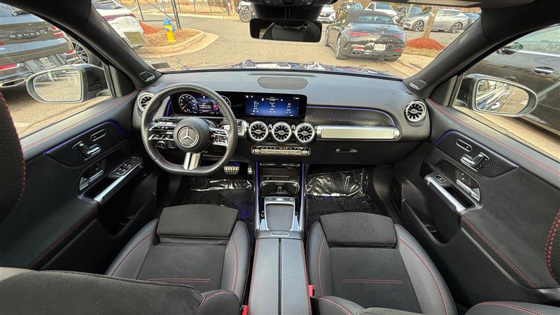 Used 2024 Mercedes-Benz GLB 250 image 21