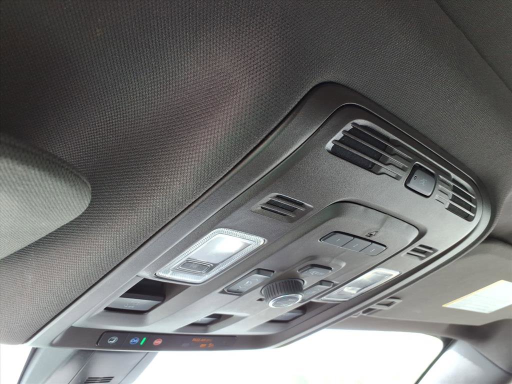 Used 2021 GMC Yukon Denali w/ Advanced Technology Package RWD image 28