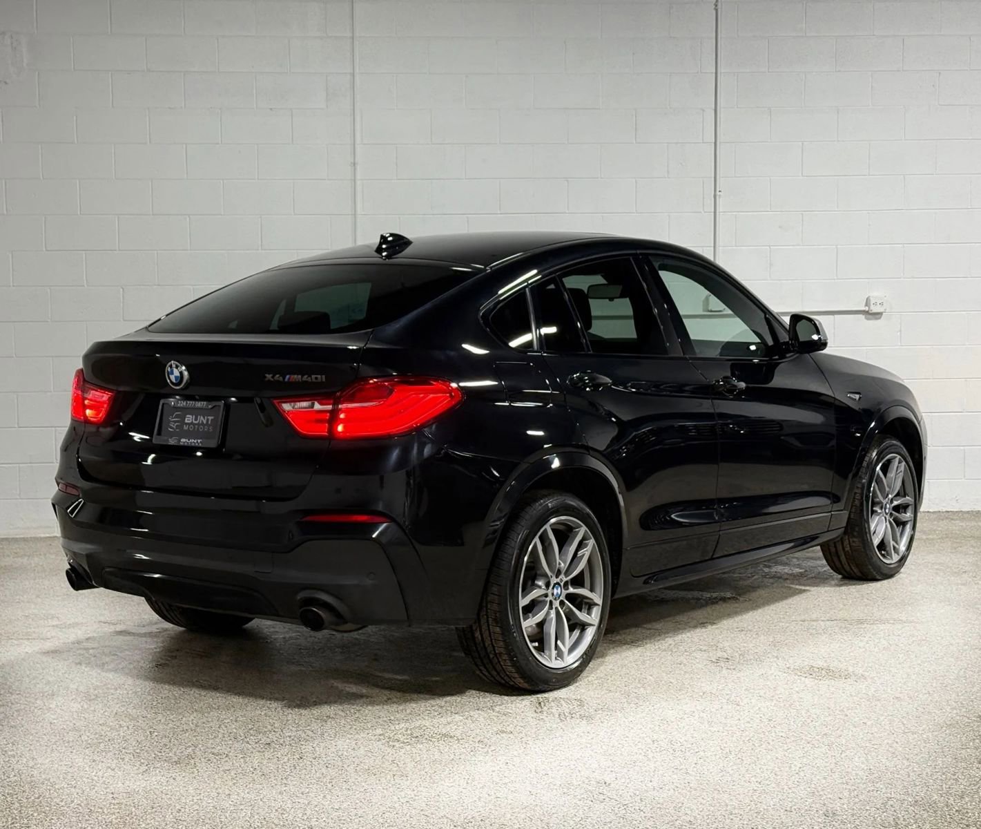 Used 2018 BMW X4 M40i image 8