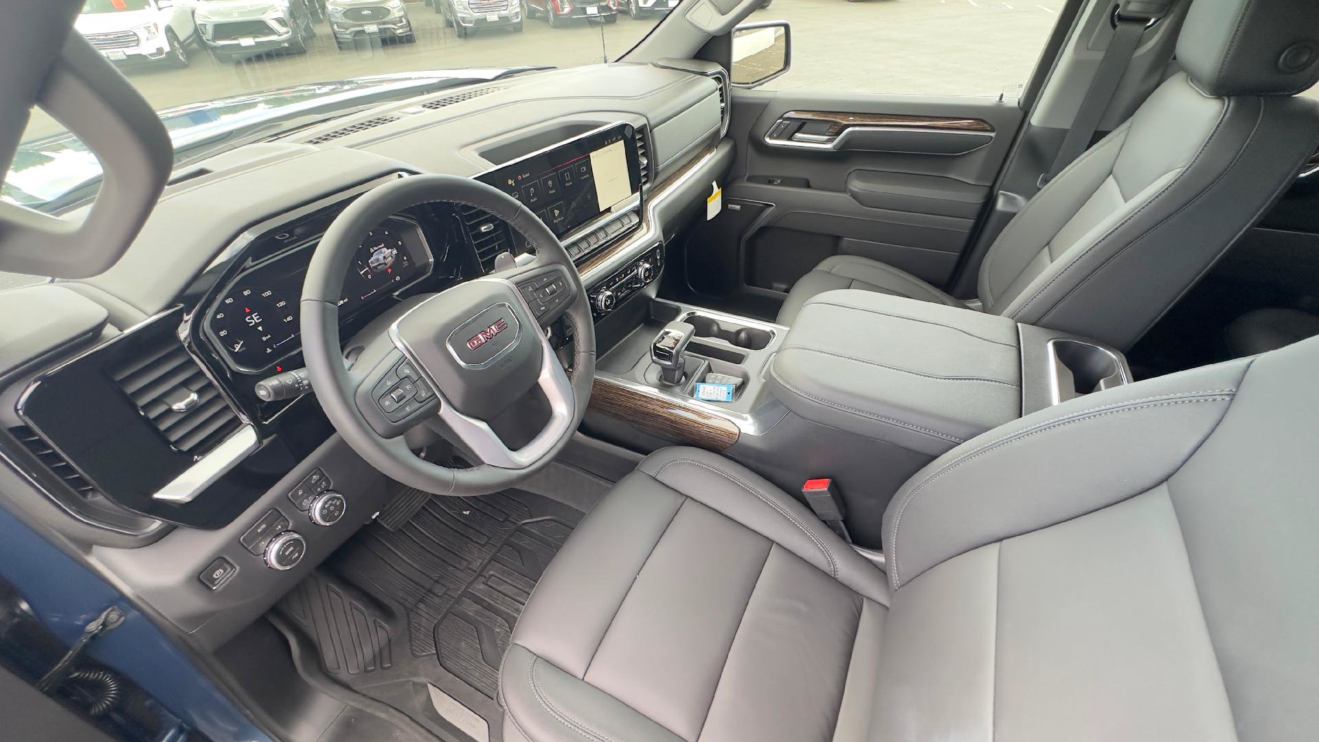 New 2026 GMC Sierra 1500 Elevation w/ Elevation Premium Package AWD/4WD image 18