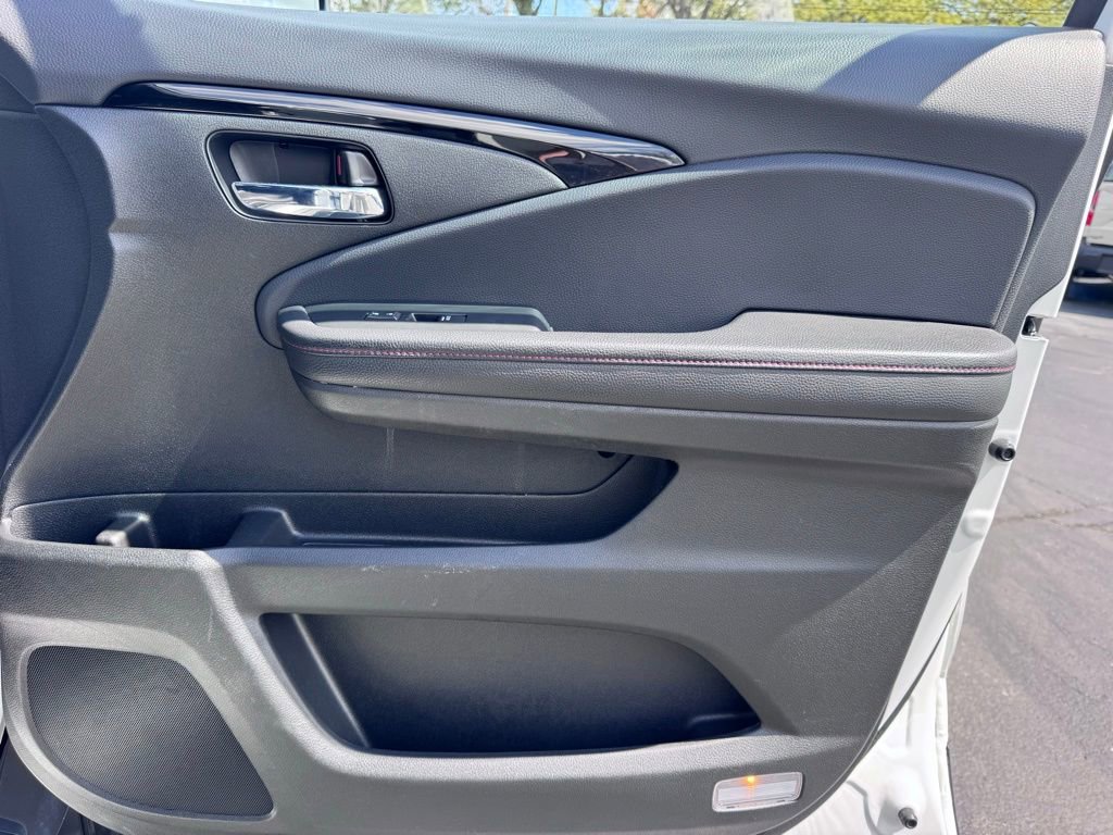 Used 2022 Honda Pilot Black Edition image 27
