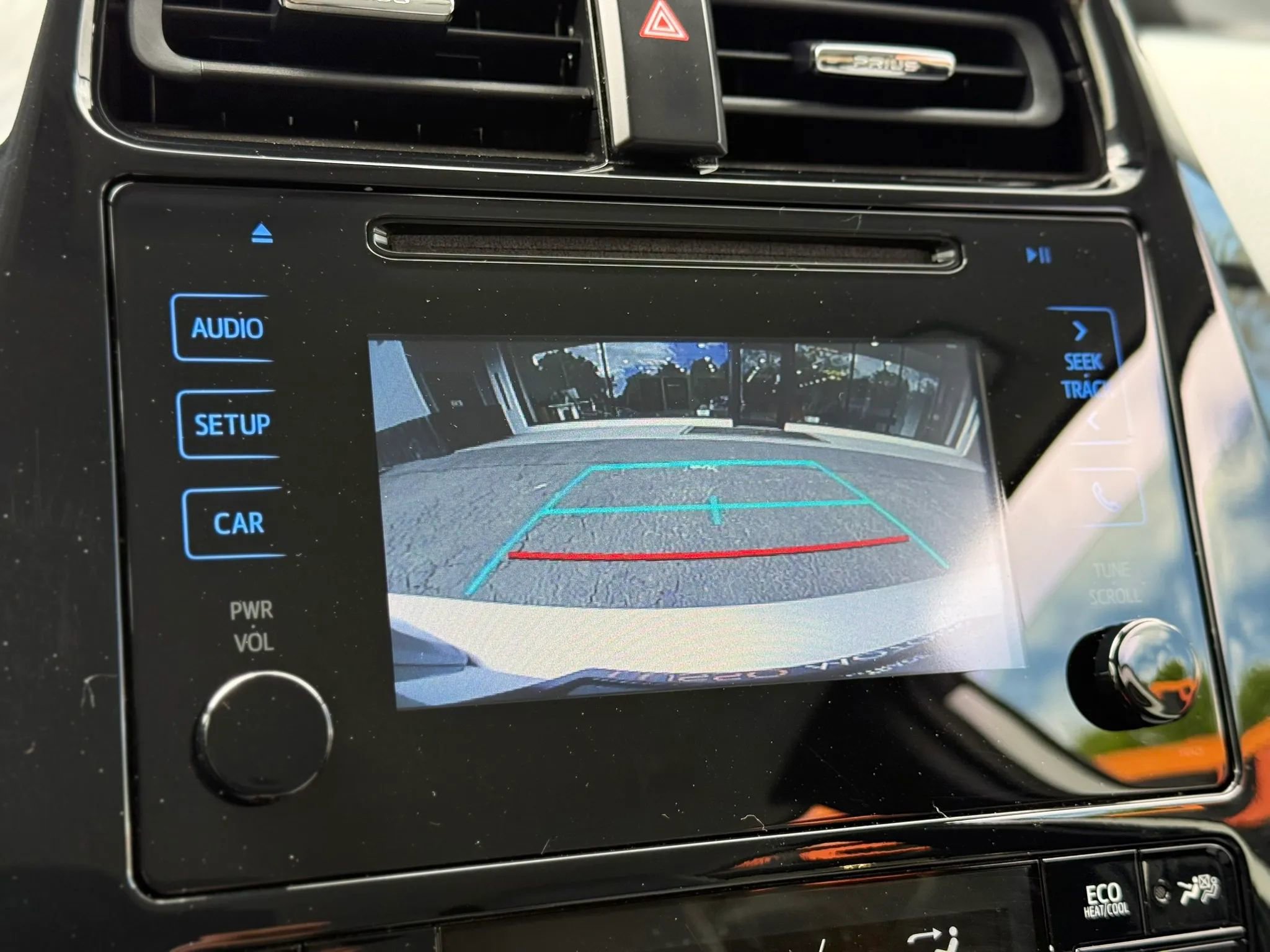 Used 2019 Toyota Prius LE FWD image 14