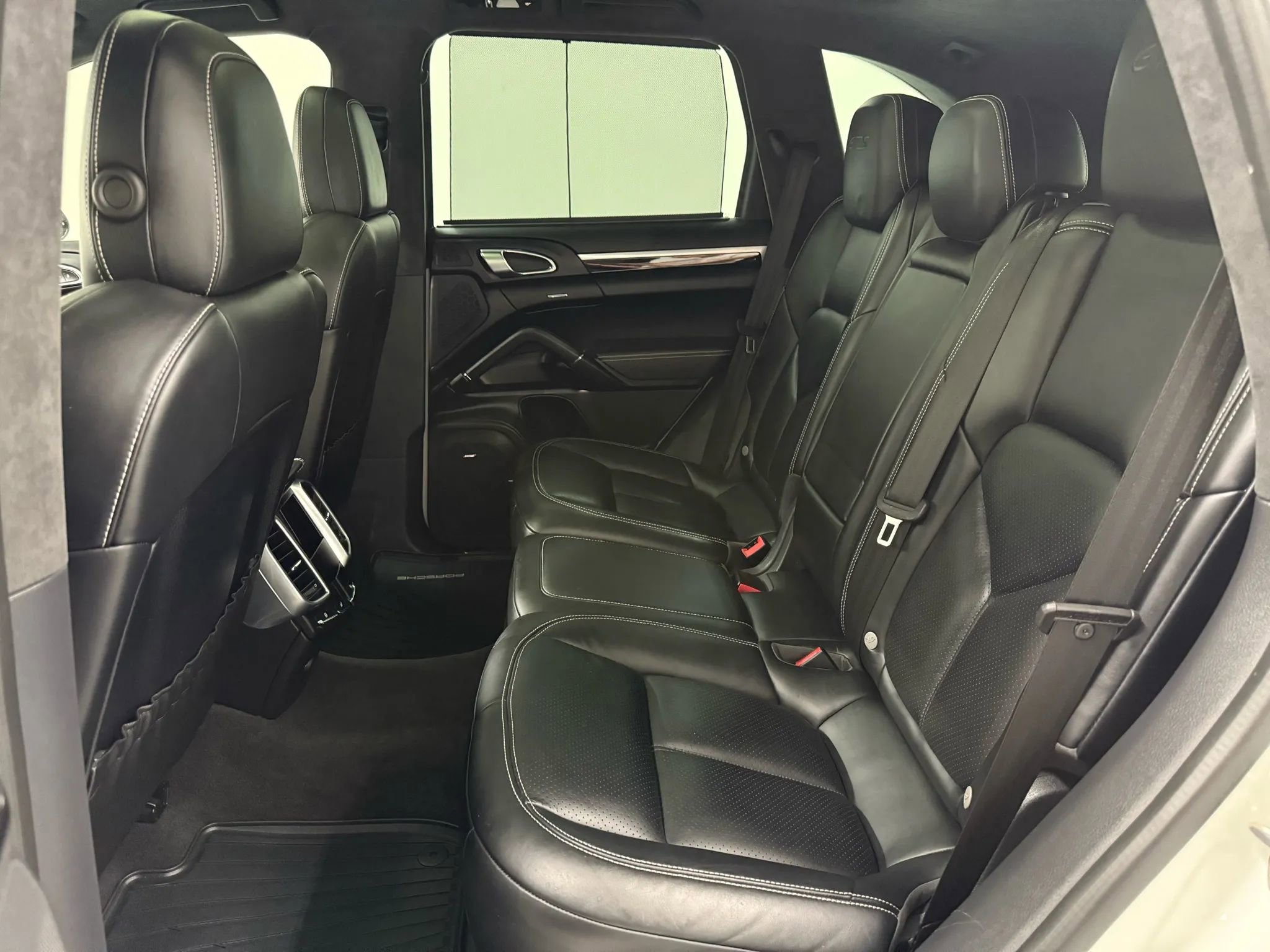 Used 2018 Porsche Cayenne GTS w/ Premium Package Plus image 37