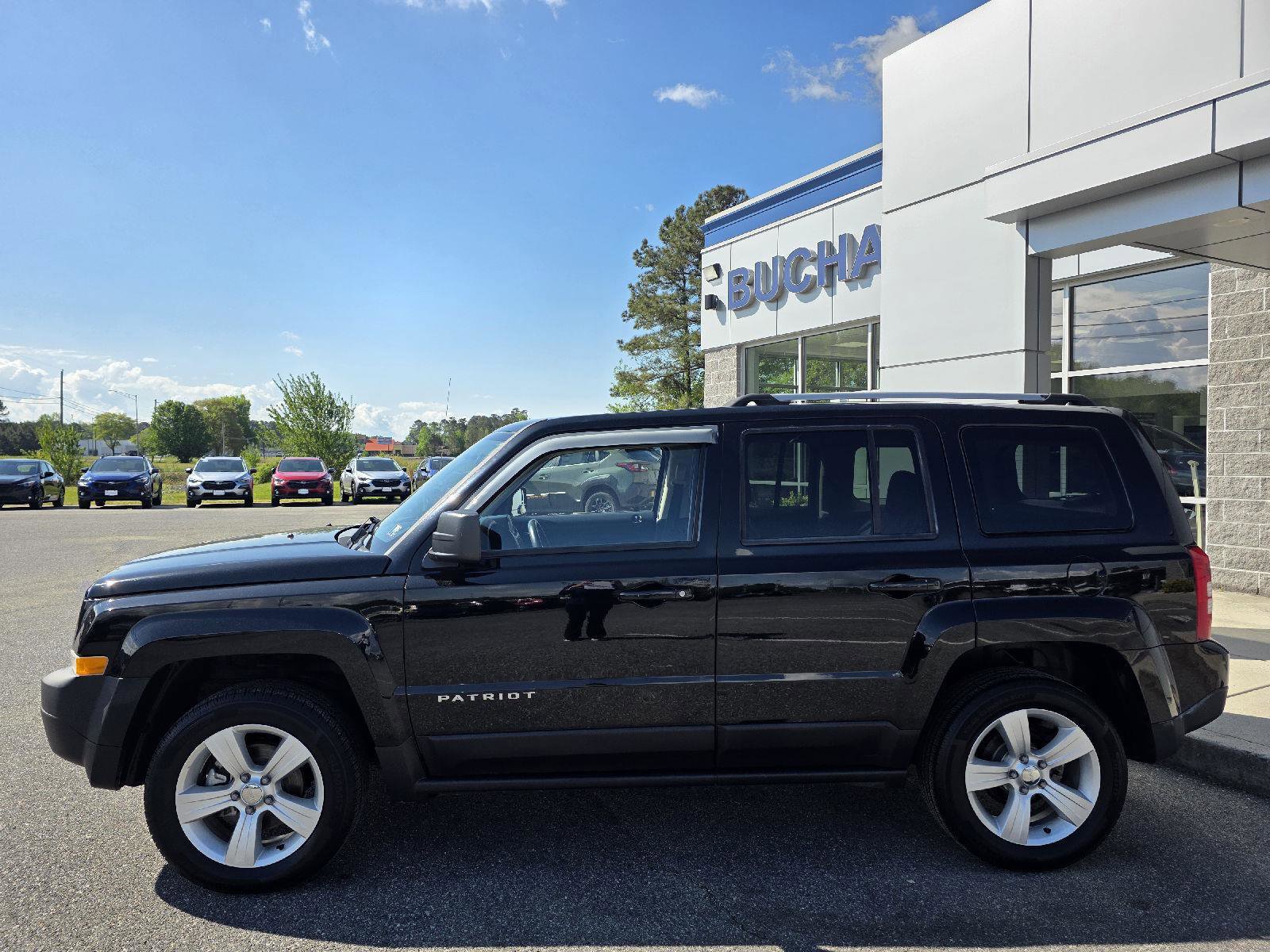 Used 2015 Jeep Patriot Limited w/ Sun/Sound Group AWD/4WD image 8