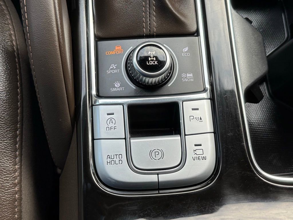 Used 2020 Kia Telluride SX w/ Towing Package AWD/4WD image 38