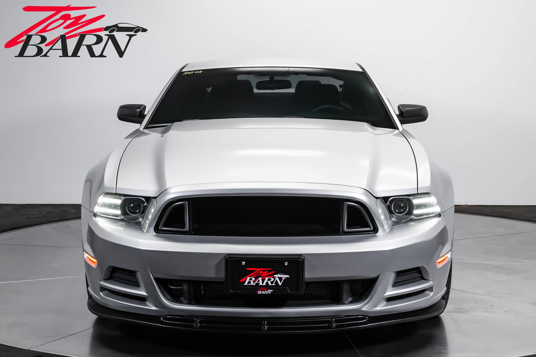 Used 2014 Ford Mustang Coupe RWD image 8