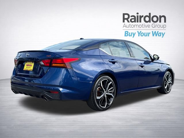 Used 2023 Nissan Altima 2.5 SR FWD image 14