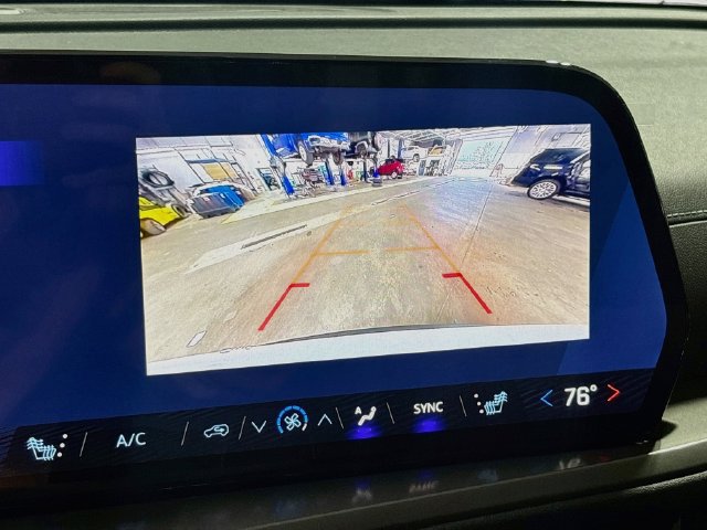 New 2027 Chevrolet Traverse LT w/ LPO, Floor Liner Package AWD/4WD image 15