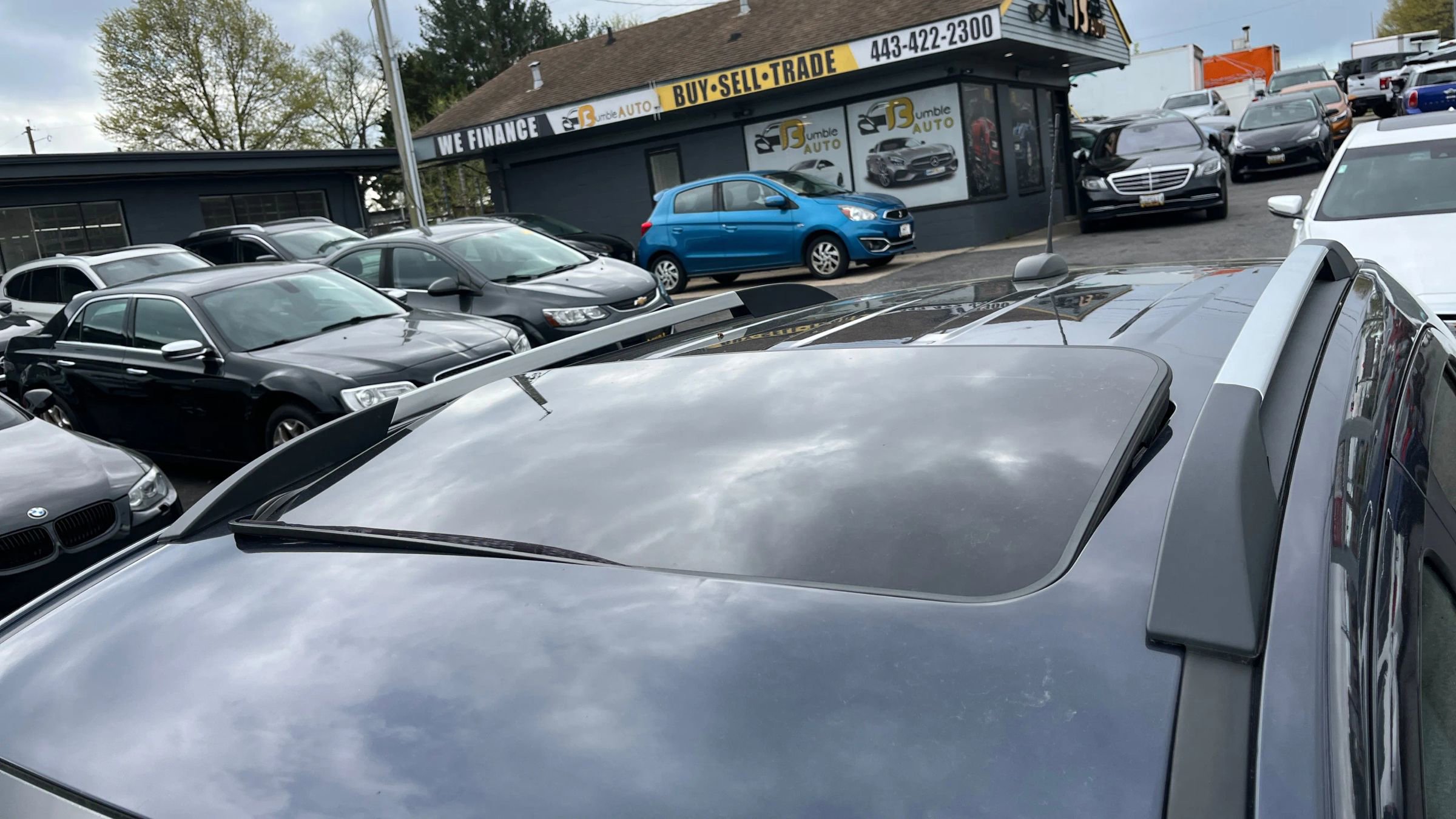 Used 2018 Chevrolet Trax LT w/ Sun & Sound Package image 11