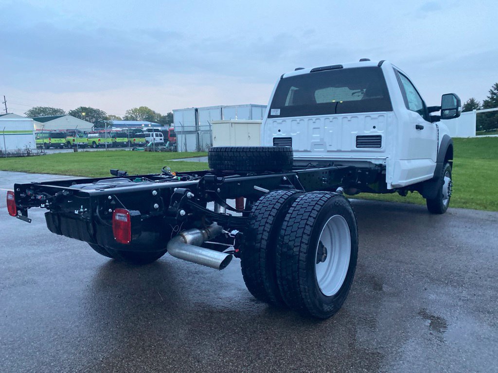 New 2027 Ford F450 XLT w/ XLT Value Package AWD/4WD image 9