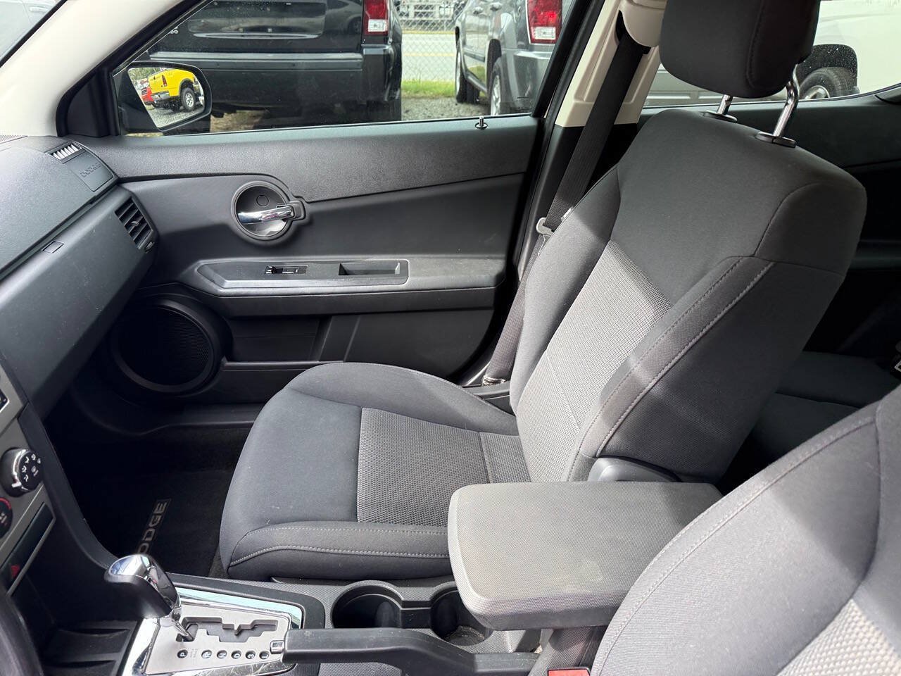 Used 2010 Dodge Avenger SXT FWD image 23
