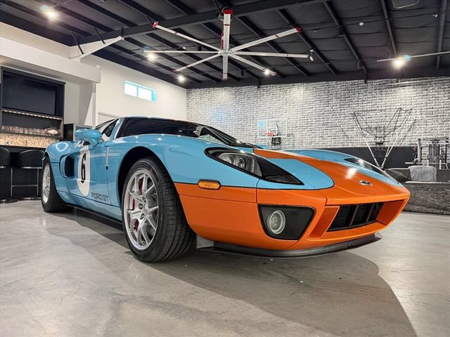 Used 2006 Ford GT RWD image 90