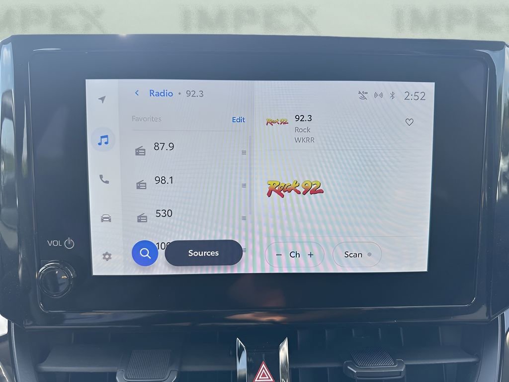 Used 2024 Toyota Corolla LE image 16