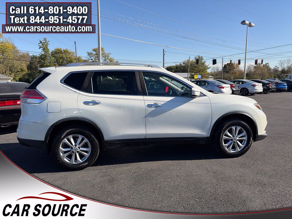 Used 2016 Nissan Rogue SV AWD/4WD image 4