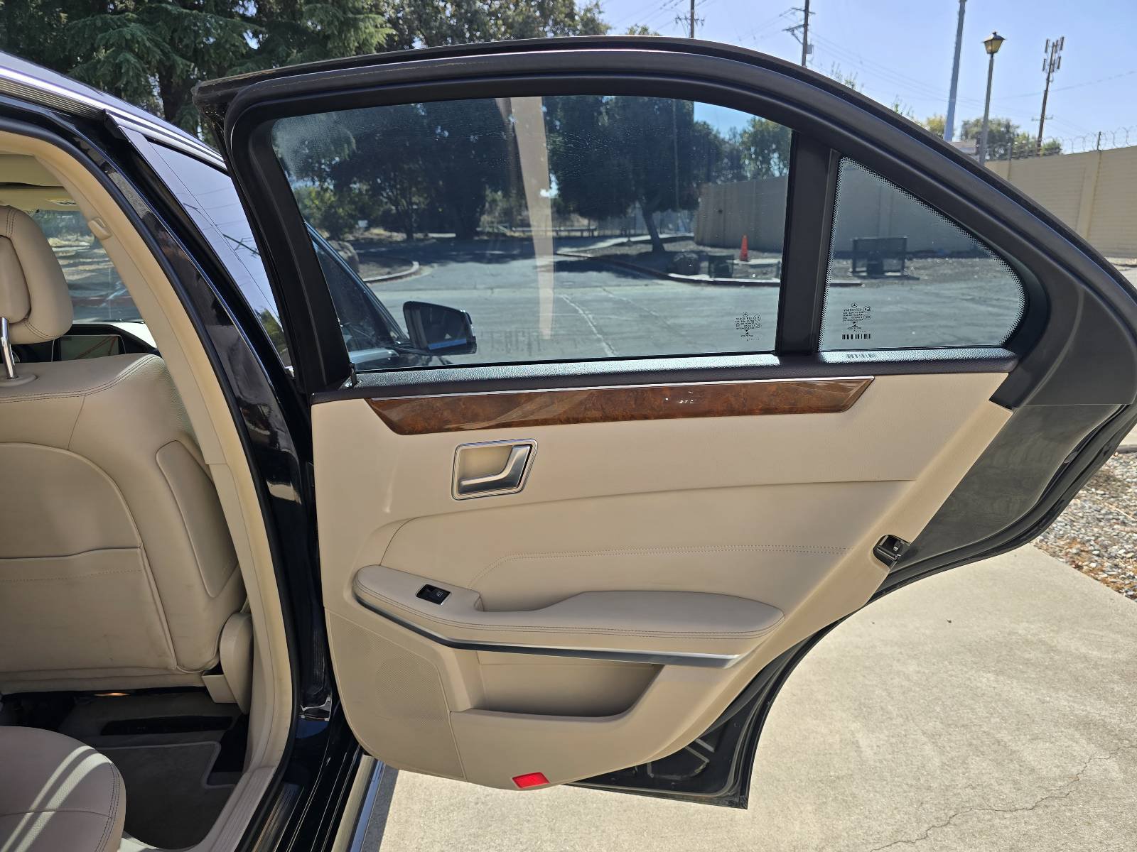 Used 2015 Mercedes-Benz E 350 Sedan image 20