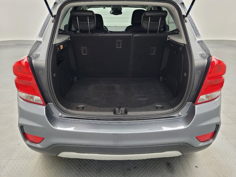 Used 2019 Chevrolet Trax LT w/ LT Convenience Package image 29