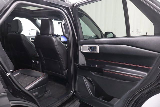 Used 2023 Ford Explorer ST-Line image 15