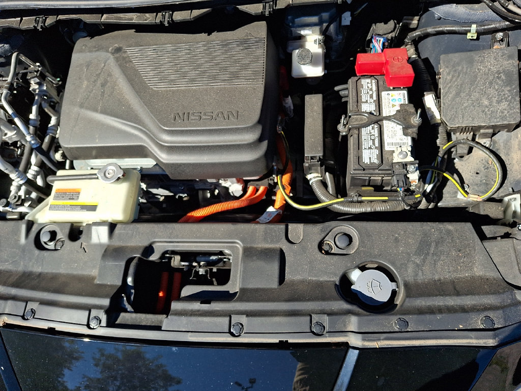 Certified 2023 Nissan Leaf SV Plus FWD image 29