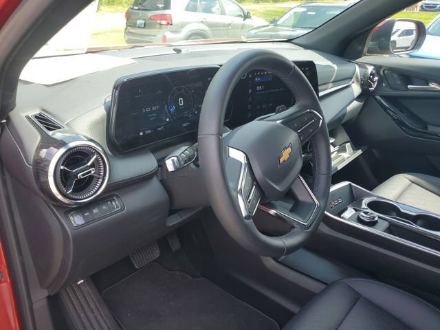 New 2026 Chevrolet Equinox LT w/ Convenience Package II AWD/4WD image 18