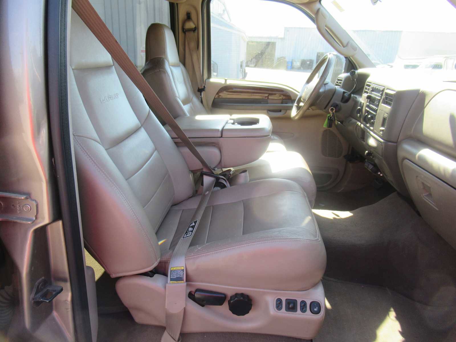 Used 2003 Ford F350 Lariat AWD/4WD image 15