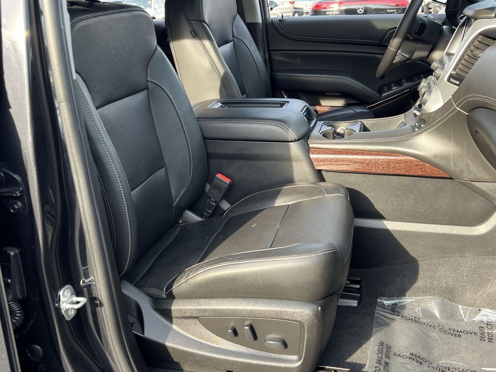 Used 2020 GMC Yukon SLT w/ Open Road Package AWD/4WD image 34