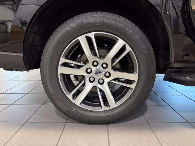 Used 2024 Ford Expedition Max Limited AWD/4WD image 9