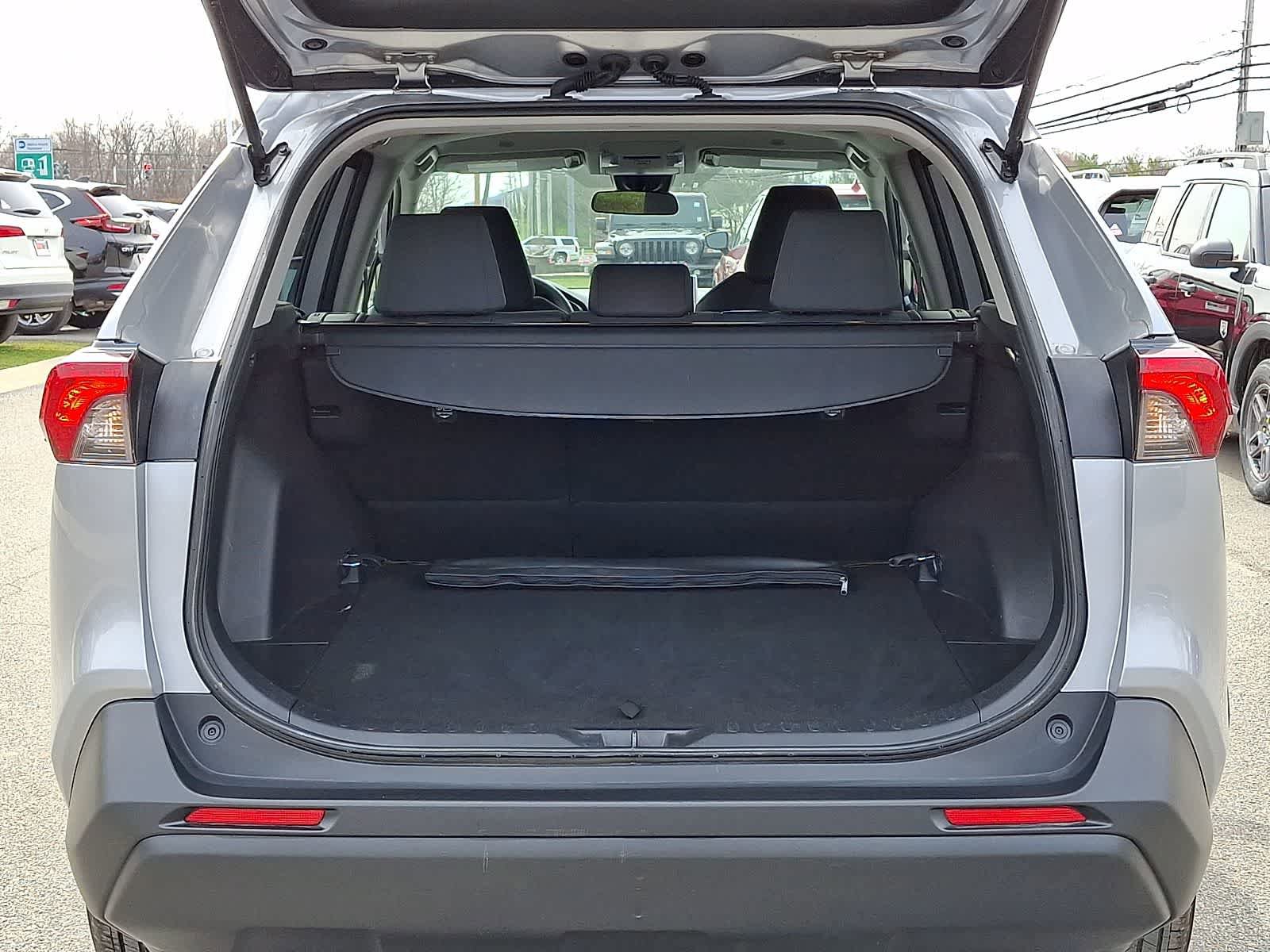 Certified 2025 Toyota RAV4 XLE image 29