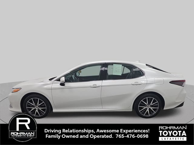 Used 2023 Toyota Camry XLE w/ Cold Weather Package FWD image 3