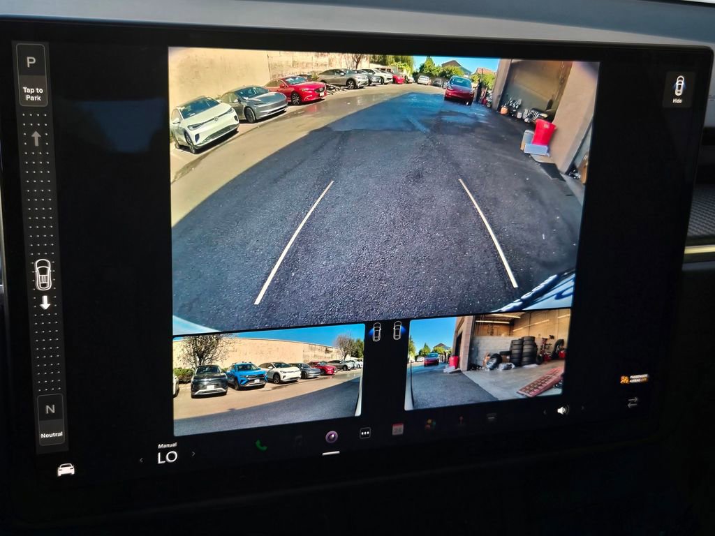 Used 2023 Tesla Model X Plaid image 21