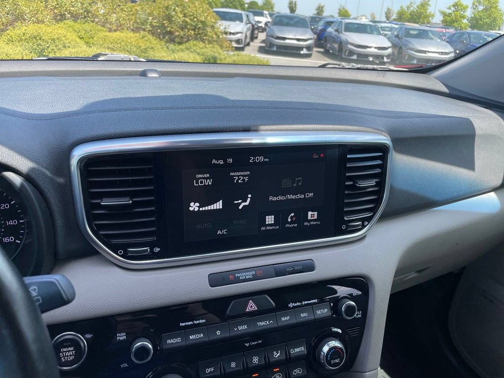 Used 2022 Kia Sportage EX w/ EX Technology Package FWD image 16