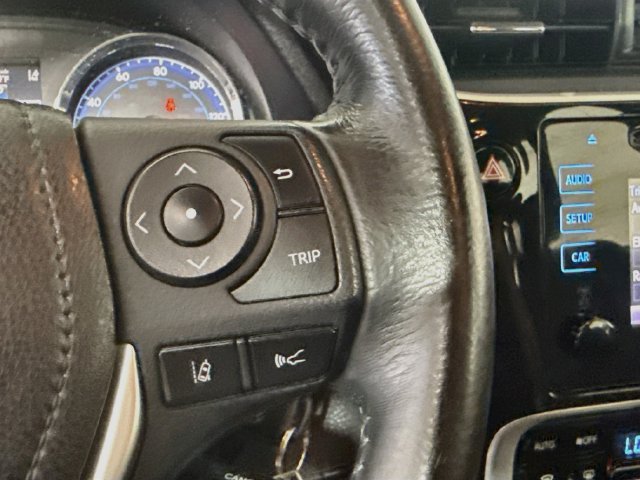Used 2018 Toyota Corolla SE FWD image 14