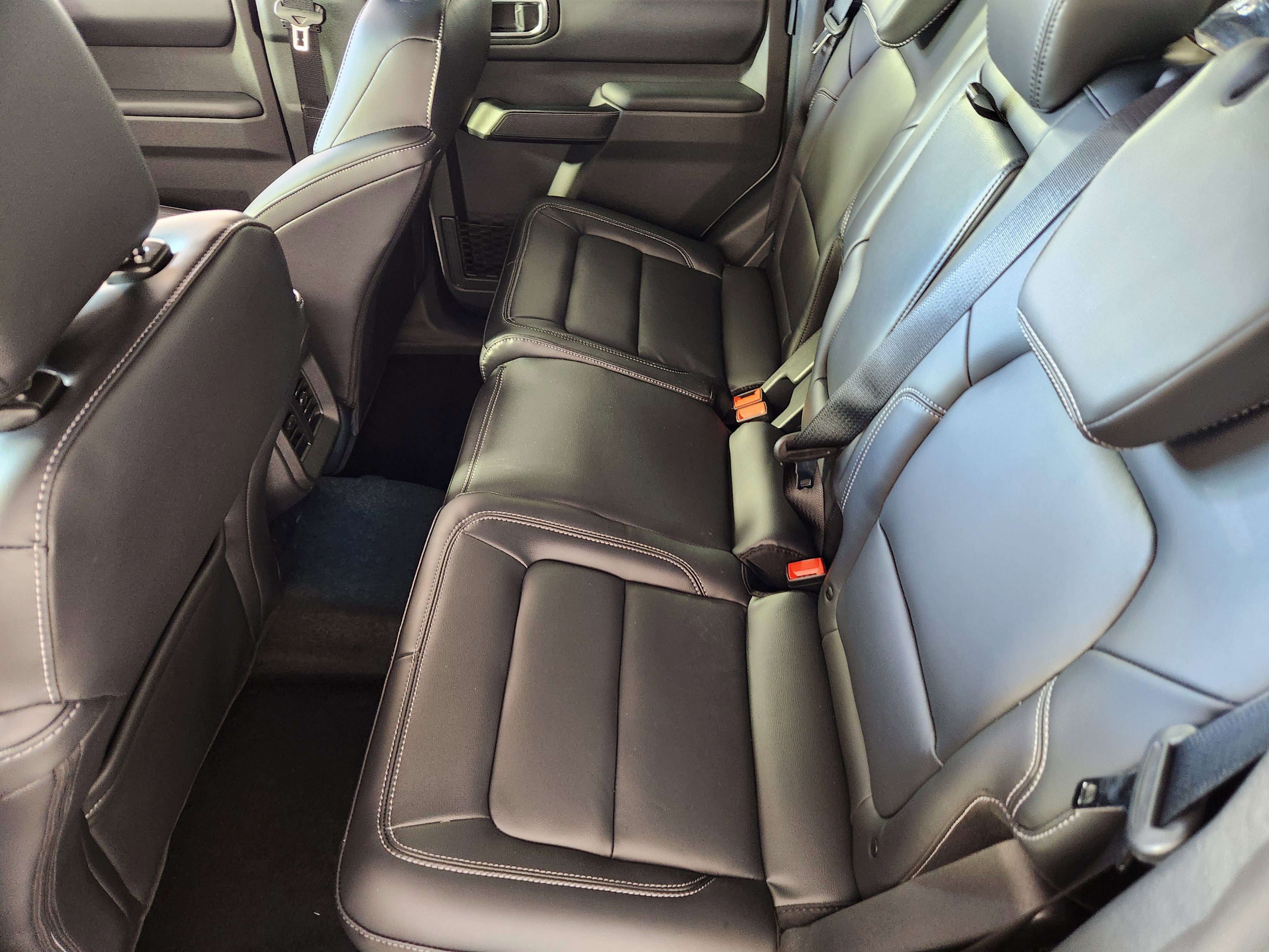 New 2026 Ford Bronco Outer Banks image 14