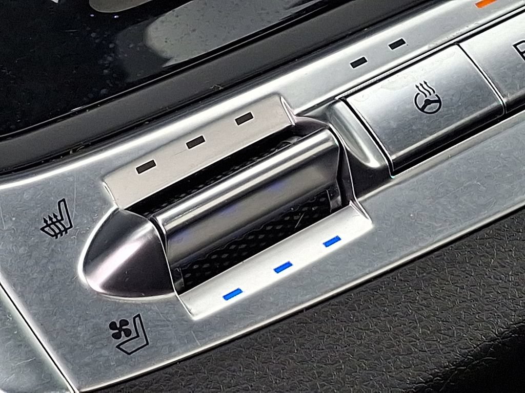 Certified 2025 Kia Carnival SX Prestige FWD image 22