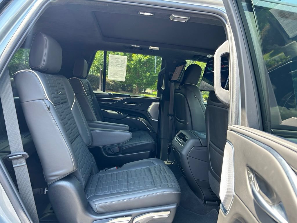 Used 2024 Cadillac Escalade Sport Platinum w/ LPO, ONYX Package AWD/4WD image 52