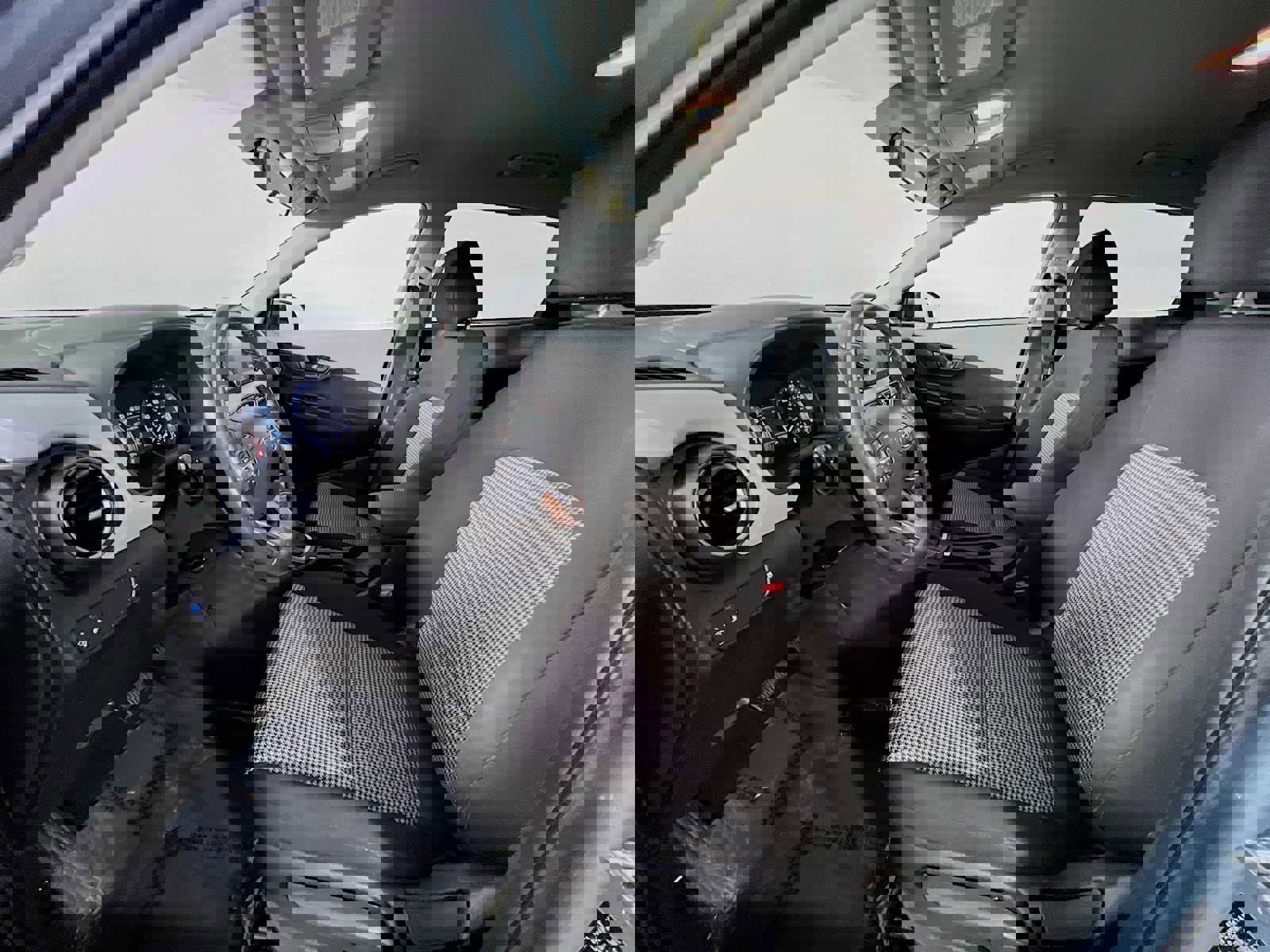 Used 2018 Hyundai Kona SEL AWD/4WD image 21