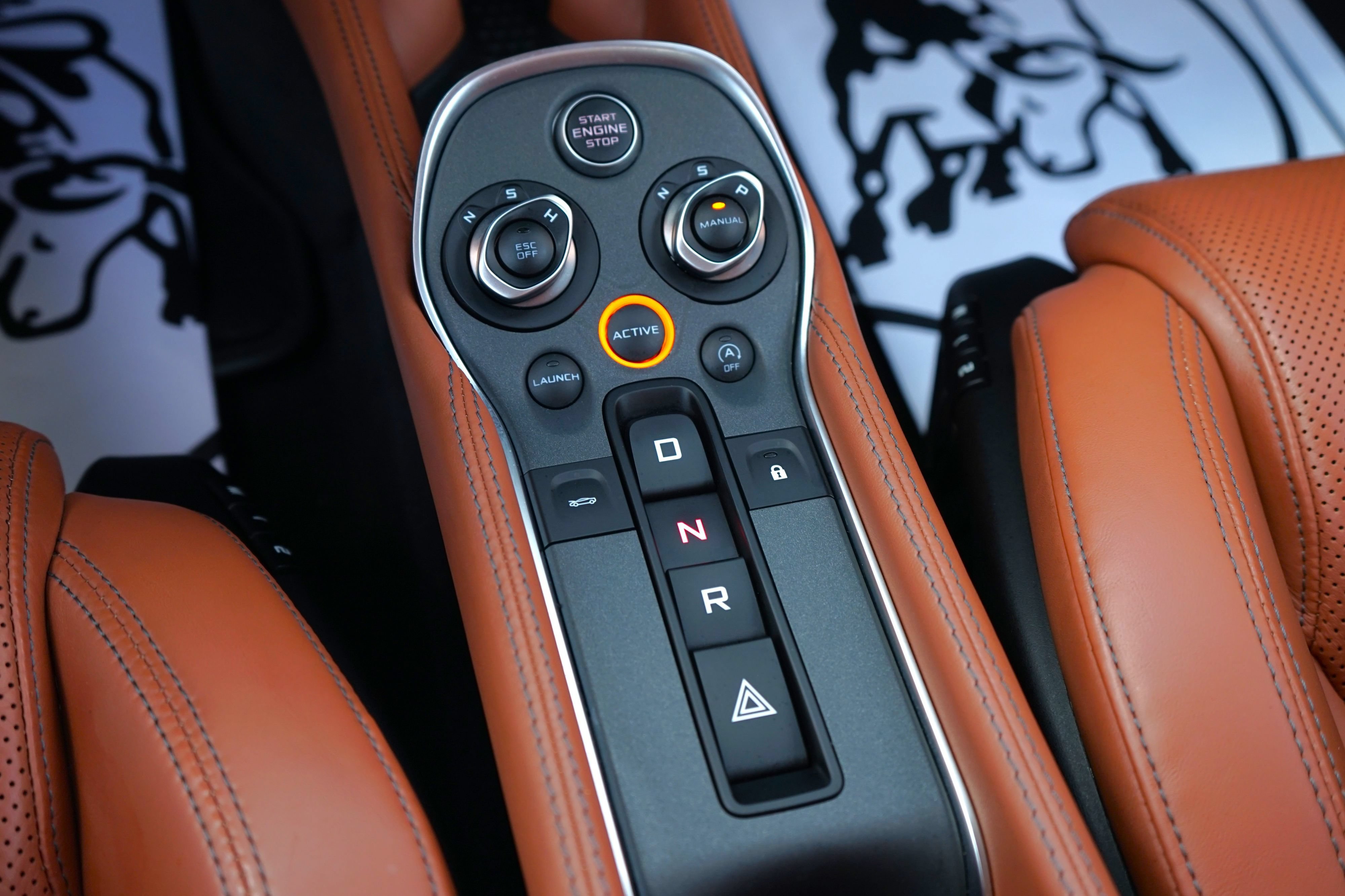 Used 2016 McLaren 570S Coupe RWD image 28