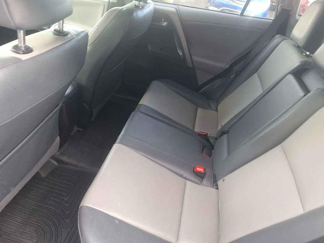 Used 2013 Toyota RAV4 Limited image 10