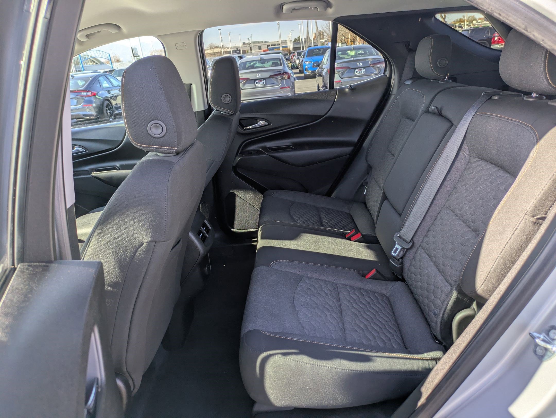 Used 2018 Chevrolet Equinox LT image 29