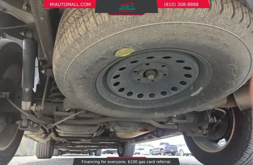 Used 2012 GMC Yukon SLT w/ SLT-2 Equipment Package AWD/4WD image 13