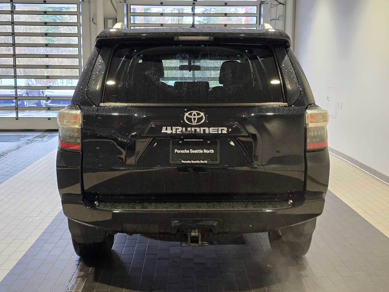 Used 2015 Toyota 4Runner SR5 image 4