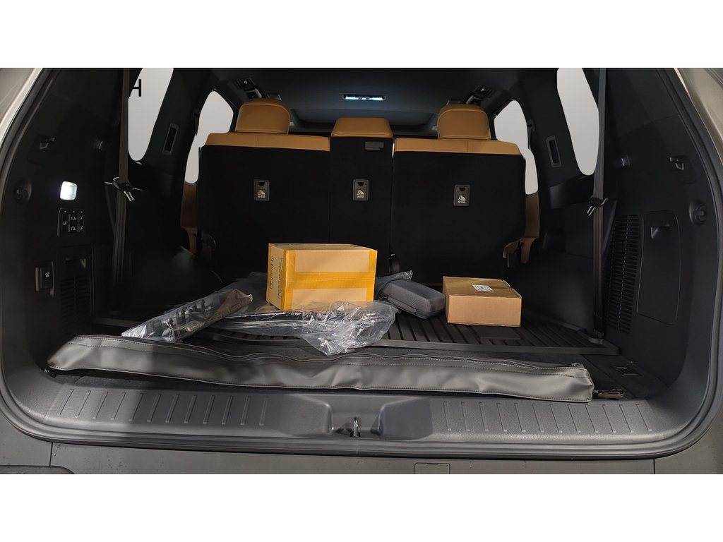 New 2026 Lexus LX 600 4WD w/ Luxury Package image 22