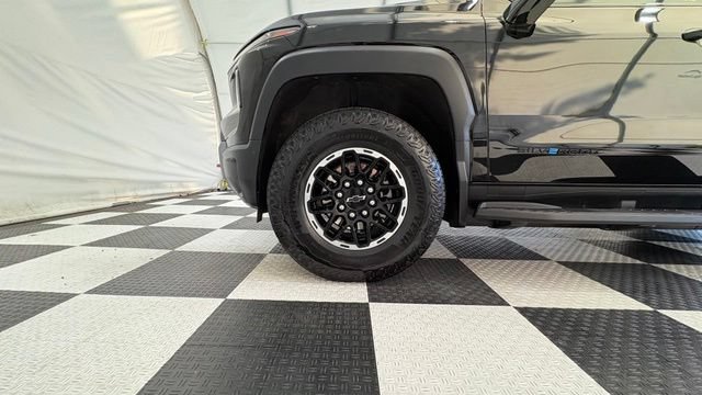 Used 2026 Chevrolet Silverado EV Trail Boss AWD/4WD image 13