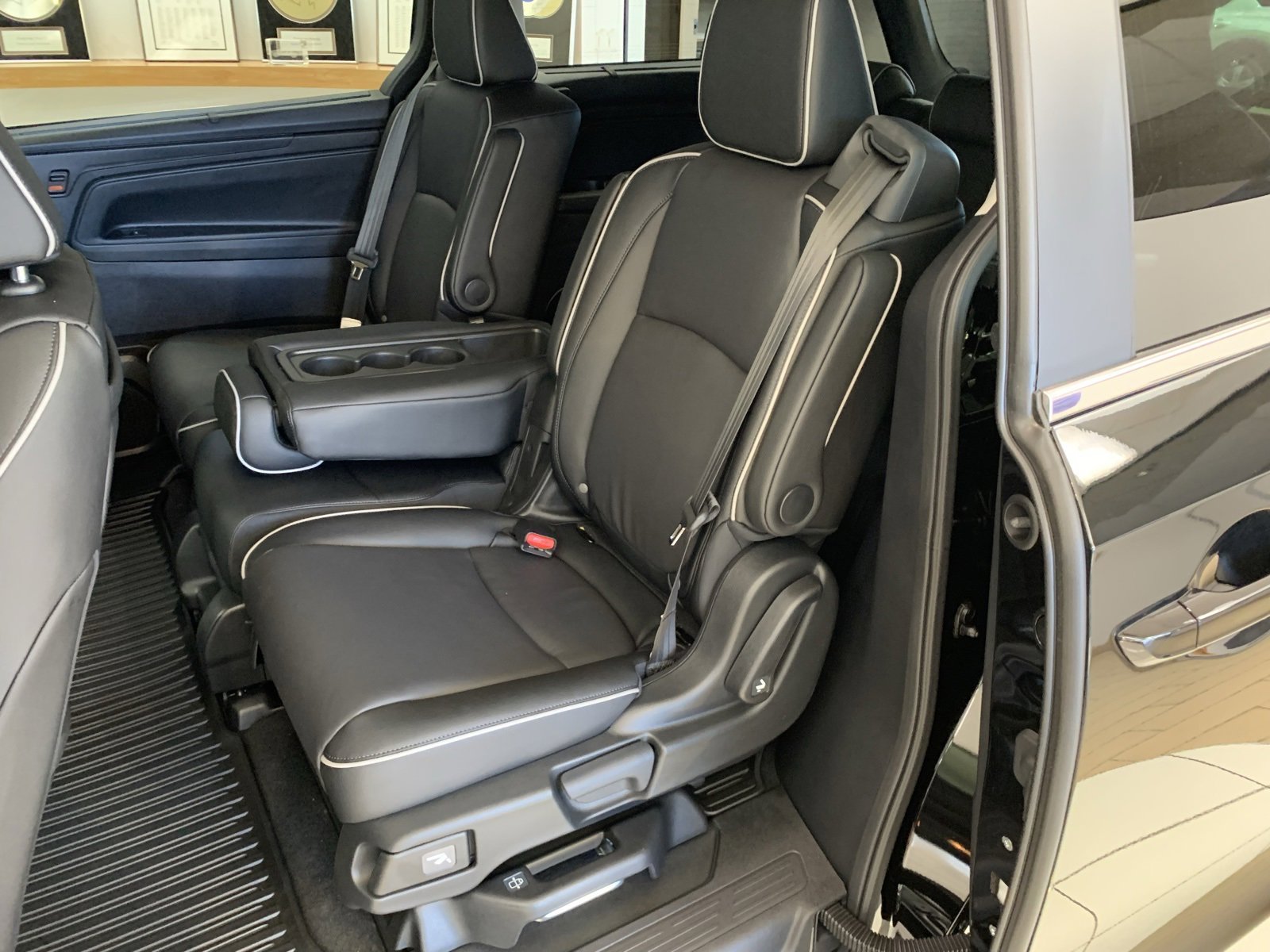 New 2026 Honda Odyssey Touring image 30