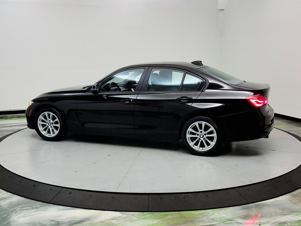 Used 2016 BMW 320i Sedan image 8