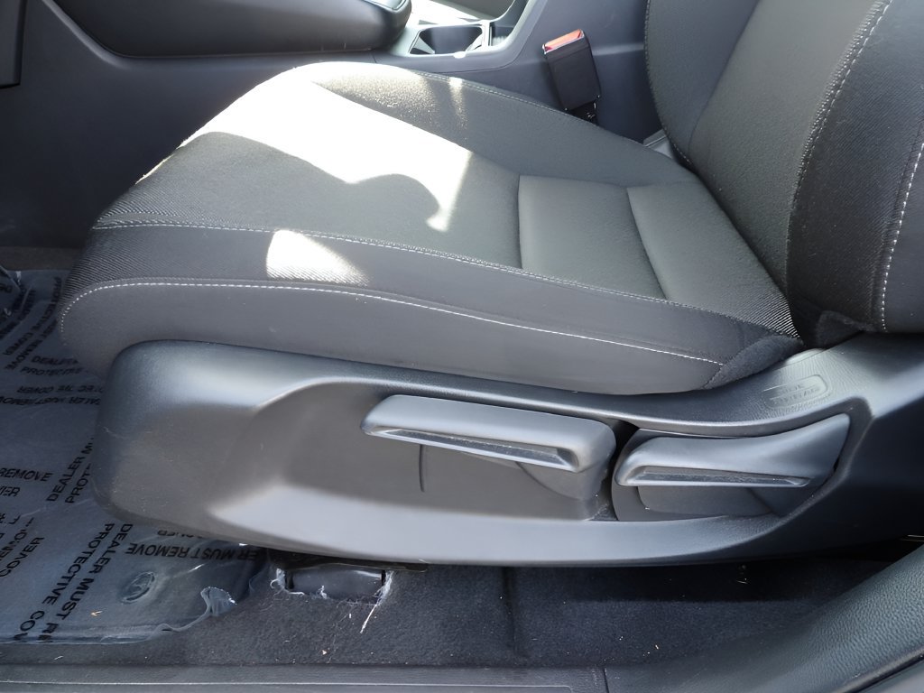 Used 2025 Honda CR-V LX image 19