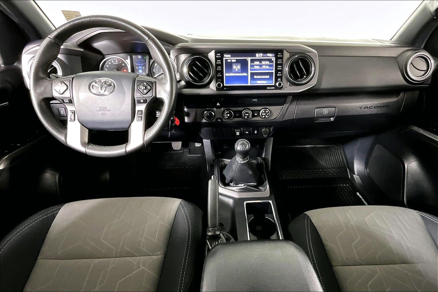 Used 2020 Toyota Tacoma TRD Sport image 15