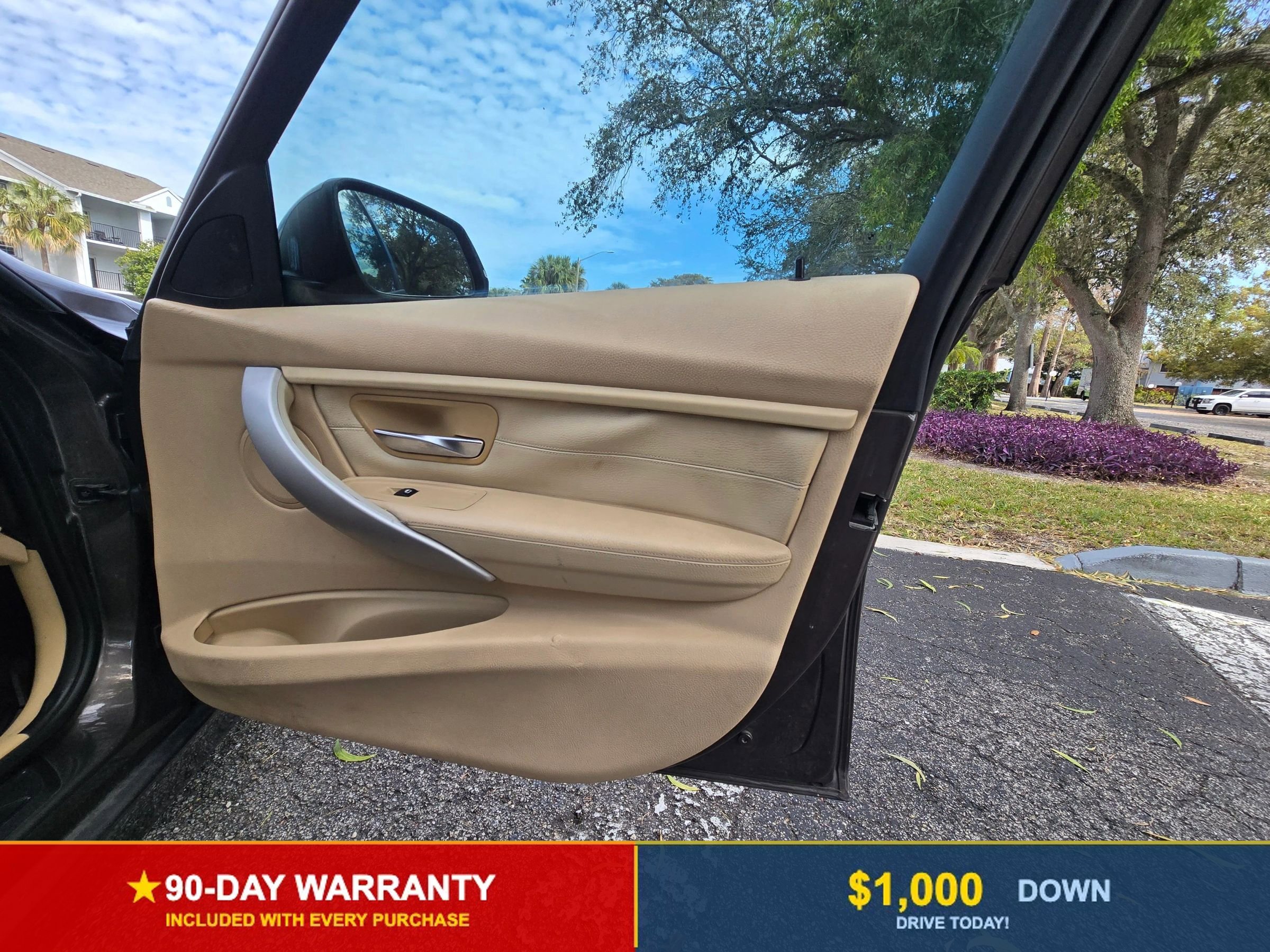 Used 2014 BMW 320i Sedan image 28