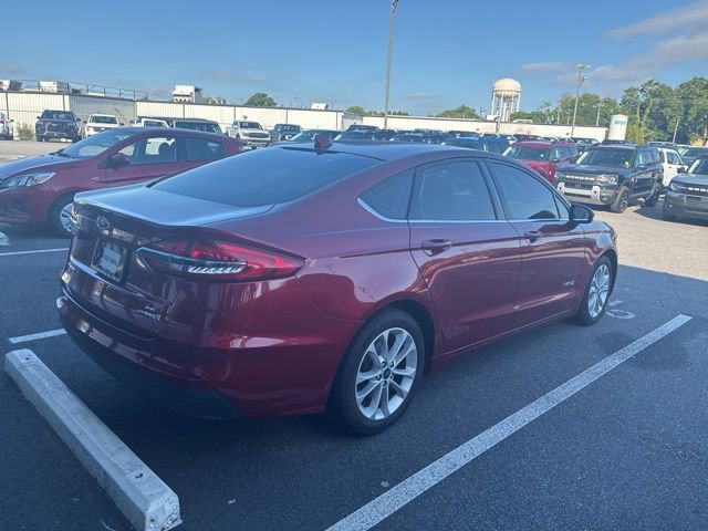 Used 2019 Ford Fusion SE FWD image 3